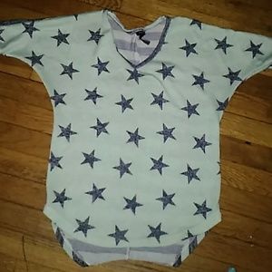 Stars and stripes, quarter length sleeves